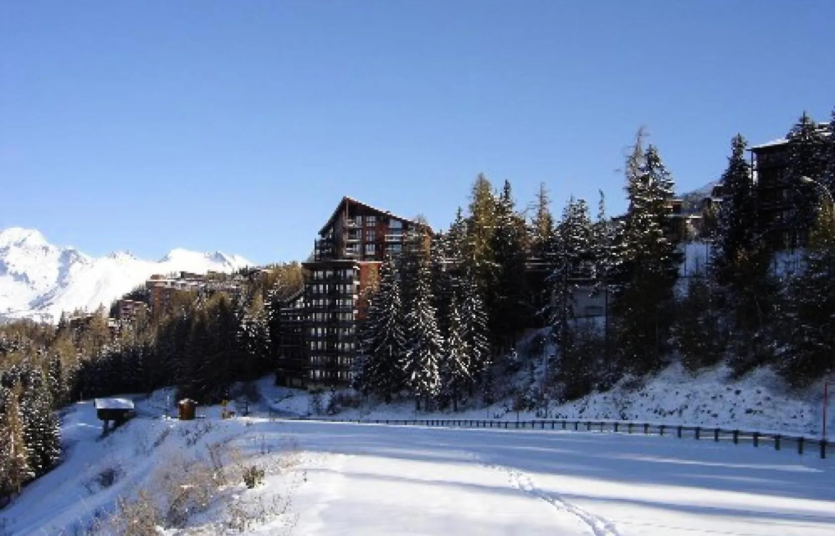 Residence Ruitor Arc 1800 - Appartement 2 Pieces 5 Personnes Avec Une Belle Vue Sur La Vallee, Proche Du Telecabine Dans Le Village De Charmettoger A Arc 18 Mae-1928 Les Arcs  France